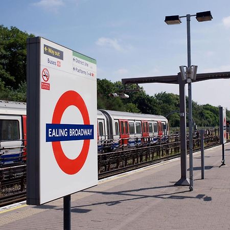 Spacious 2 Bedroom Apartment In Ealing Broadway Экстерьер фото