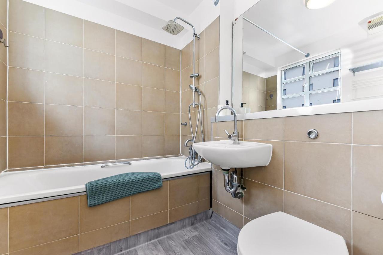Spacious 2 Bedroom Apartment In Ealing Broadway Экстерьер фото