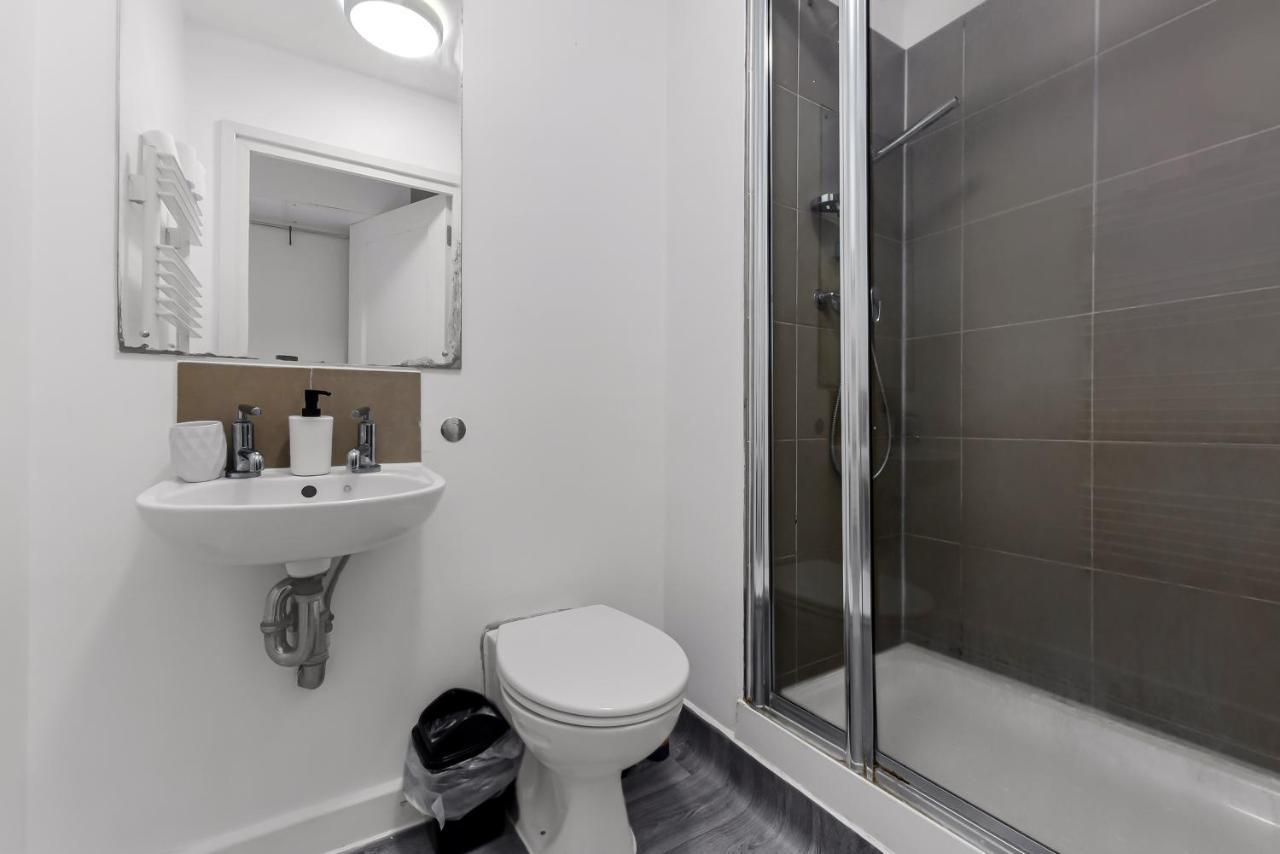 Spacious 2 Bedroom Apartment In Ealing Broadway Экстерьер фото