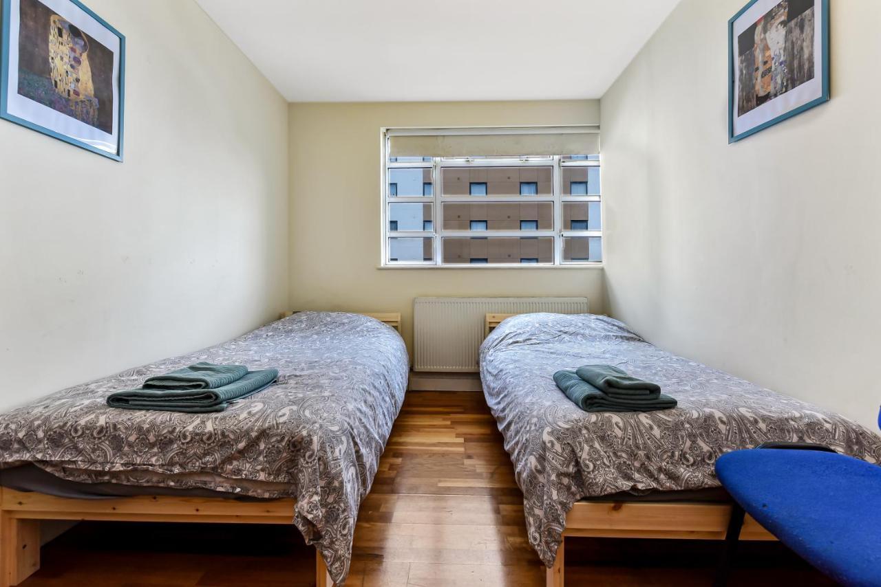 Spacious 2 Bedroom Apartment In Ealing Broadway Экстерьер фото